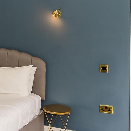 Stylish Self Contained Studio Near Glasgow Airport Lägenhet Lochwinnoch Exteriör bild