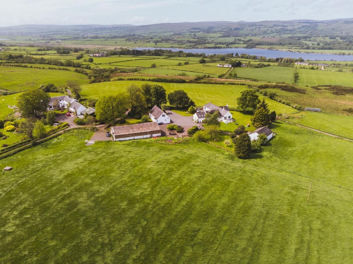 Stylish Self Contained Studio Near Glasgow Airport Lägenhet Lochwinnoch Exteriör bild